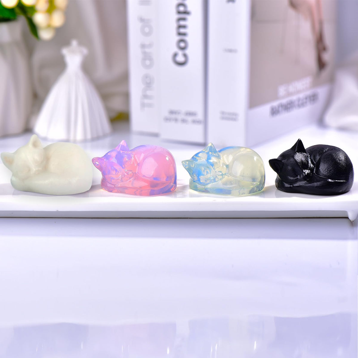 Ytbeoxk 2.1 Inch Opal Cat Crystals Statue cat Sleeping Decor Healing Crystal Cute Kitten Figurines Hand Carved Stone Energy Gemstones for Luck Statue in Home and Office Meditation for Cat Lover