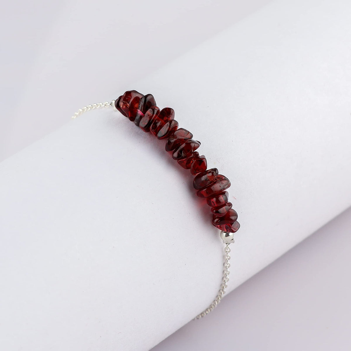 Gemimpression Handmade Red Garnet Chips Bar Bracelet – Natural Energy Healing Crystals – Silver Plated Adjustable 8 Inch Chain – Christmas Gift