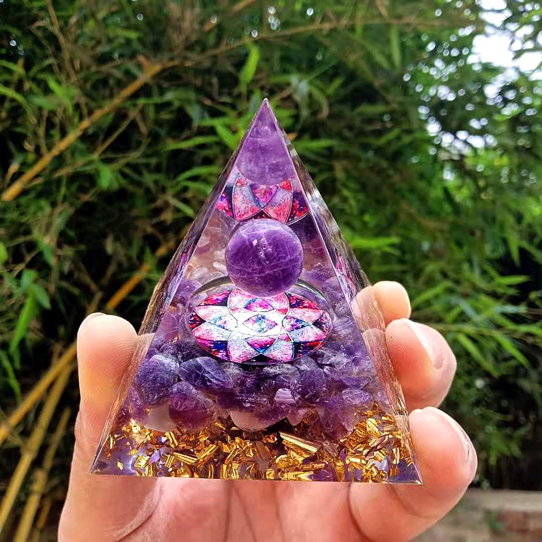 ycyingcheng Moonstone Crystal Orgone Pyramid Ogan Crystal Energy Tower, Nature Reiki Chakra Crushed Stone Jewelry, Crystal Pyramid for Home Decor (Amethyst)