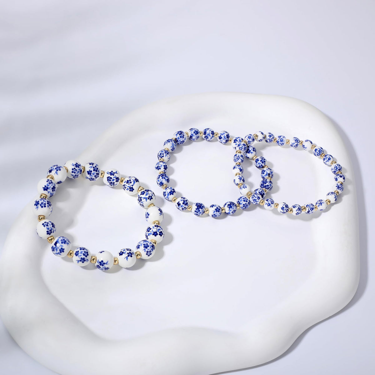 Dainty Bow Charm Beads Bracelet for Women Blue And White Vintage Ceramics Flower Bracelet Handmade Stretch Cute Beaded Romantic stackable Jewelry Gifts