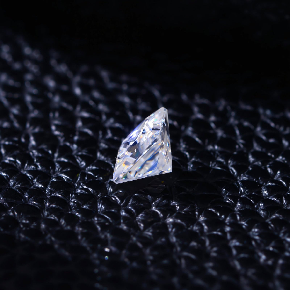 1-5 Carats Moissanite Loose Stone Lab Grown Synthetic Diamond Loose D Color Round/Oval/Heart/Princess/Cushion/Asscher/Pear/Marquise/Radiant/Emerald Cut Moissanite Loose Gem Stones for Ring Pendant Jewelry Making Gift (Princess Cut, 1 Carats)