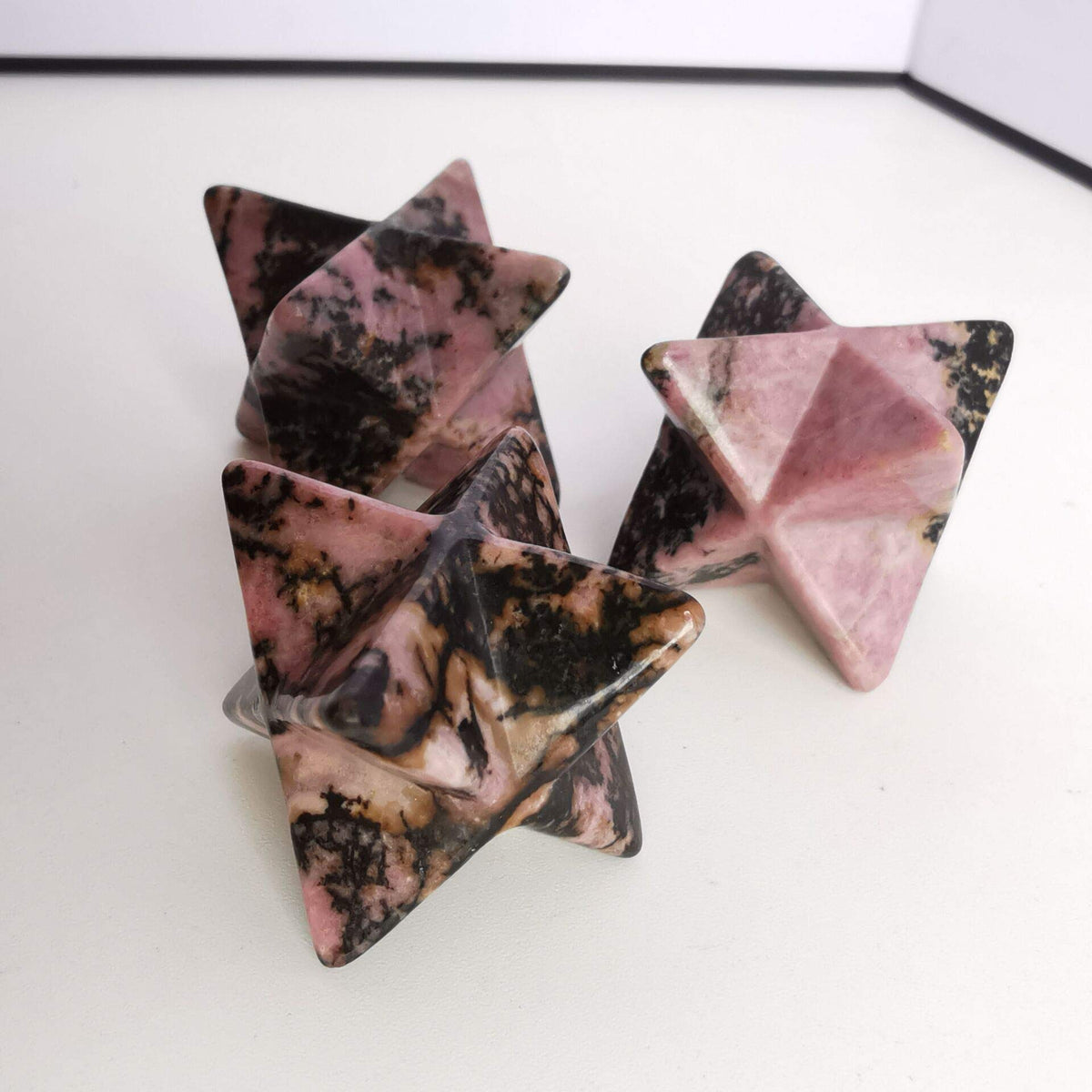 Loveliome Natural Rhodonite Merkaba Crystal Protection Sacred Meditation Energy Generator Healing Chakra Six-Pointed Star 1 Inch