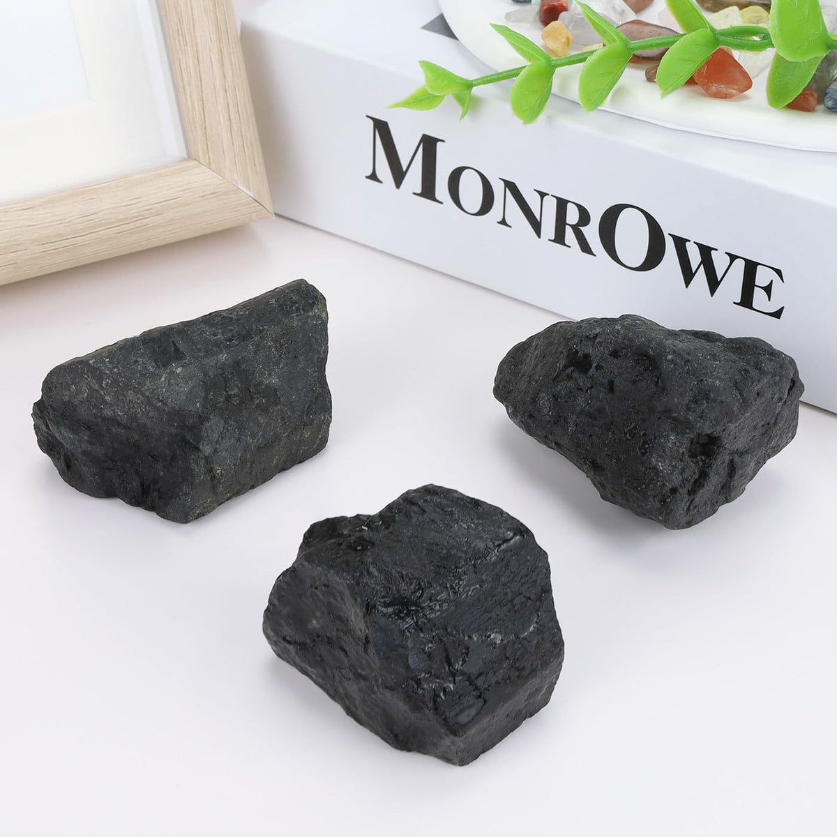 XIANNVXI Black Tourmaline 1.8-2.2" Large Raw Crystals and Healing Stones Natural Rough Crystal Rocks for Decor Gifts Tumbling Cabbing Polishing Fountain Rocks 1PCS