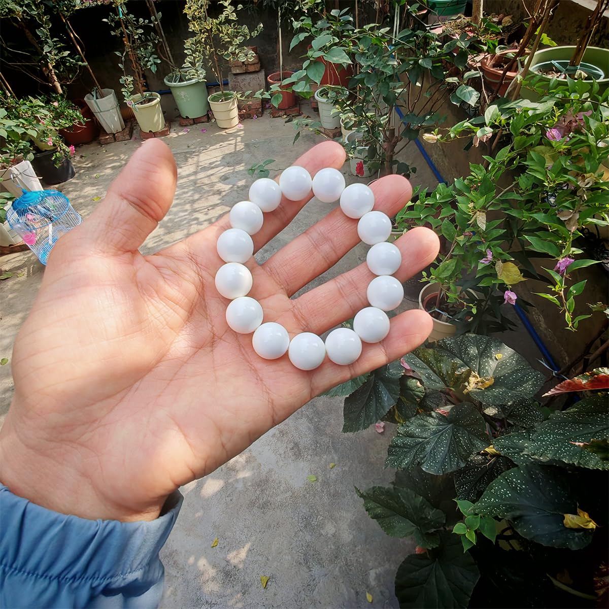 chengmu 14mm White Shell Stretch Bracelet, Natural Gemstone Round Stone Crystal Beads for Elastic Bracelet 8"