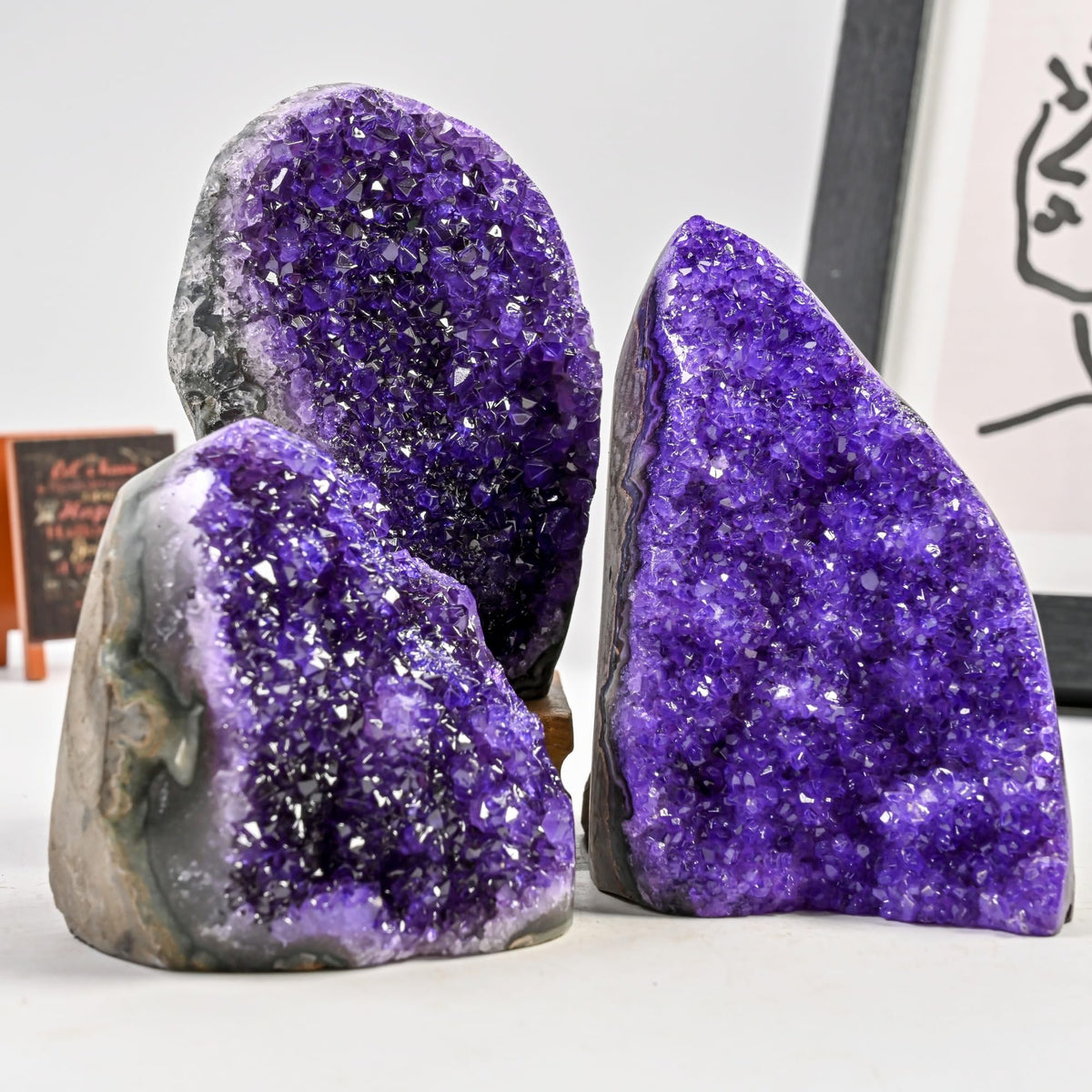 CrystalHola 200-700g Selected Raw Geode Quartz Cluster Home Feng Shui Ornaments Energy Stone Healing Tools Meditation Feng Shui Decoration,Stone Display Piece, Mineral Specimen (Purple, 200-300g)