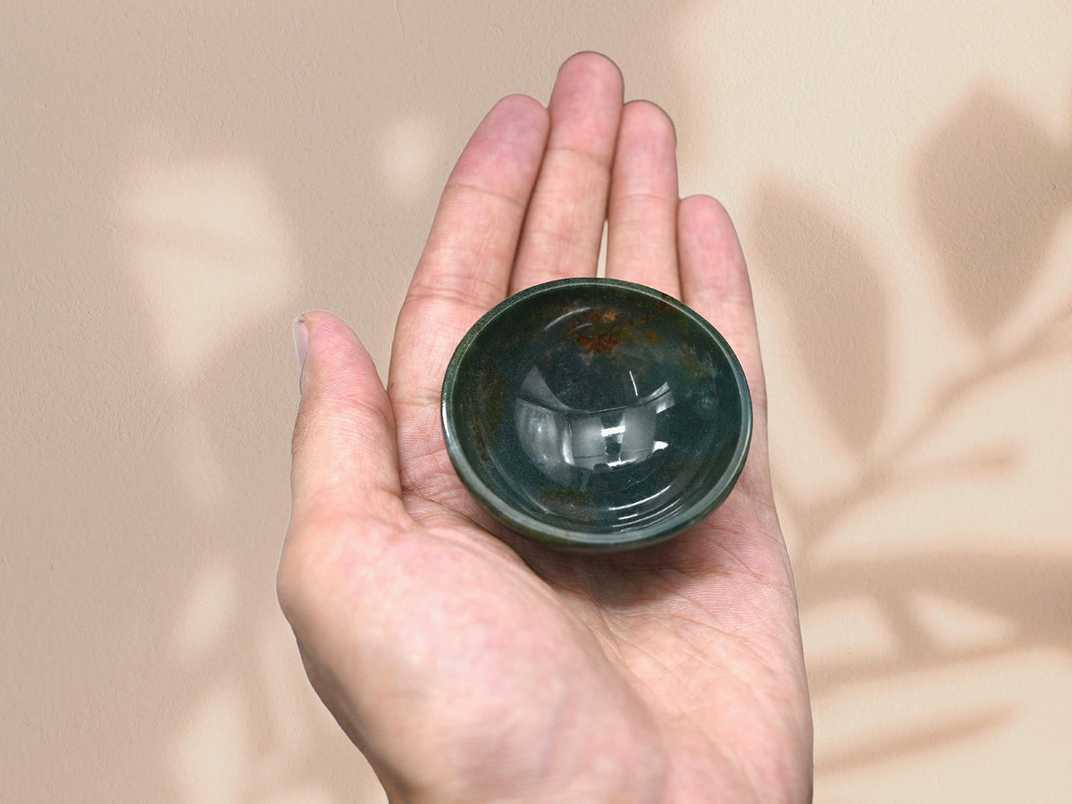 Bloodstone Crystal Bowl - 2 Inch Decorative Bowls for Room and Home Decor - Gemstone Healing Crystals for Elegant Display, Positive Energy Balance and Gift