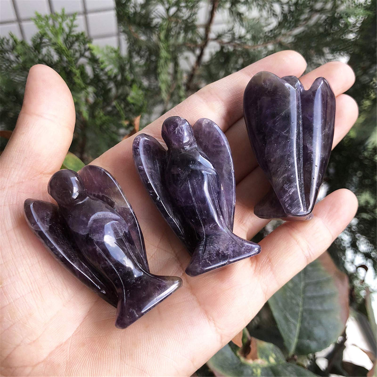 favoramulet 2 Inches Amethyst Crystal Pray Guardian Angel Statue, Carved Healing Peace Angel with Wing Figurine Pocket Stone