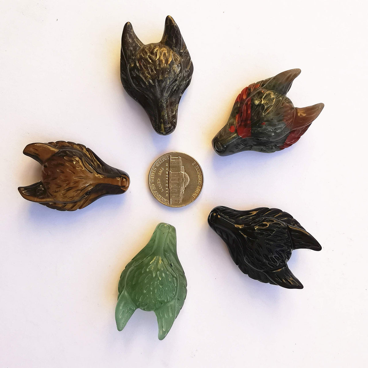 Bacatgem Natural Dragon Blood Jasper 1.57 inchs Wolf Head Pocket Crystals and Healing Stone Figurine,Haped DIY-Jewelry Pendant