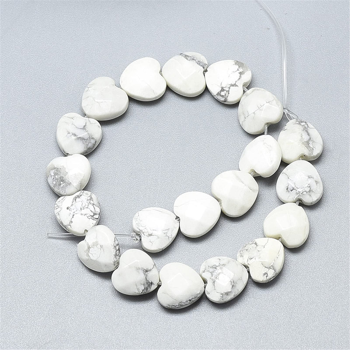 Fashewelry 18pcs Faceted Heart Natural Howlite Stone Beads Tumbled Chakra Gemstone Beads Crystal Healing Drilled Loose Beads for Earring Bracelet Necklace Jewelry Making, 10x10mm
