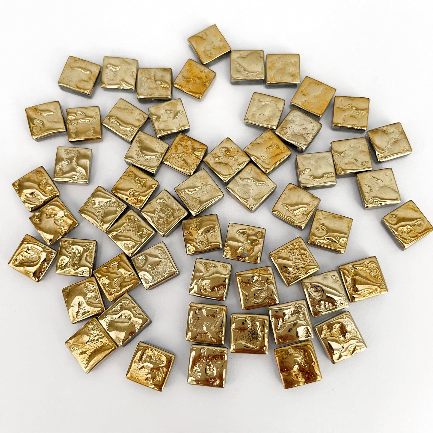 NUO RUI 100 Pcs Gold Mirror Mosaic Tiles, Mini Square Mirrors for Arts Crafts Projects (Gold)