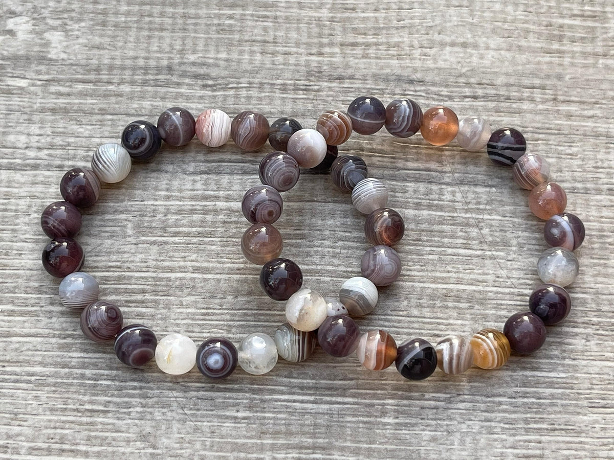 GAF TREASURES Botswana Agate Crystal Bead Bracelet 8mm, Genuine Botswana Agate Stretch Gemstone Bracelet, Healing Crystal Bracelet, Gift for Men & Women (1)