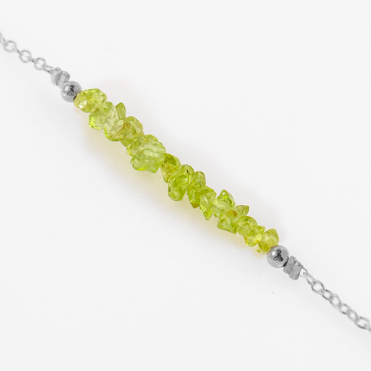 Gemimpression Handmade Peridot Chips Bar Bracelet – Natural Energy Healing Crystals – Silver Plated Adjustable 8 Inch Chain – Christmas Gift