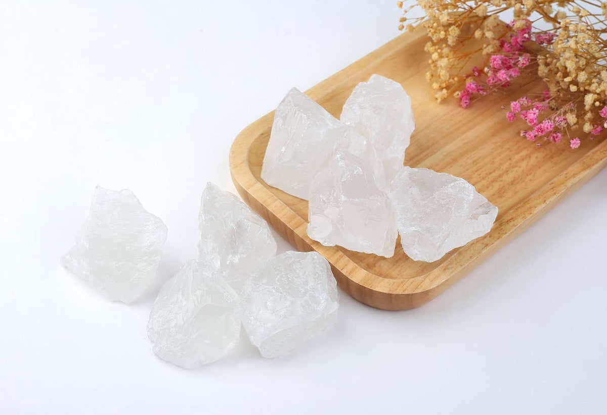 LAIDANLA Clear Quartz 2" Natural Rough Stones Crystal Large Raw Crystals Bulk Healing Cuarzo Gemstones for Reiki Healing Tumbling Fountain Rocks Wire Wrapping Decoration 4PCS 0.5lb