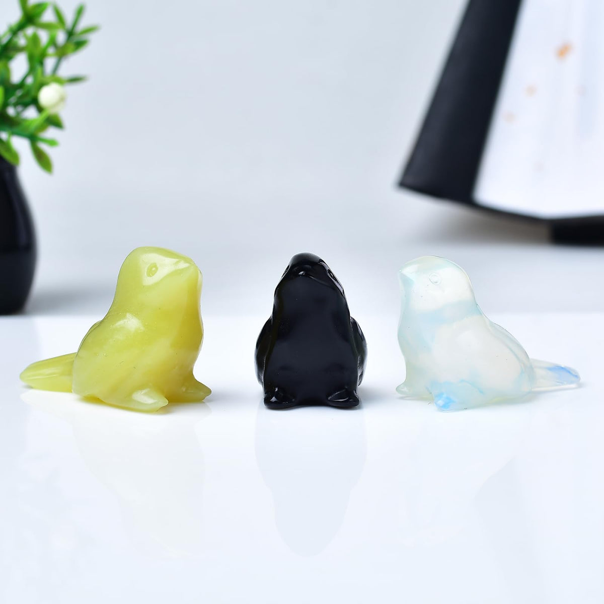 WUYOUSHI 2pcs Crystal Bird Figurines - Moonstone Sculptures Decorative Birds Crystal Animal Statues Home Decor Unique Bird Gifts