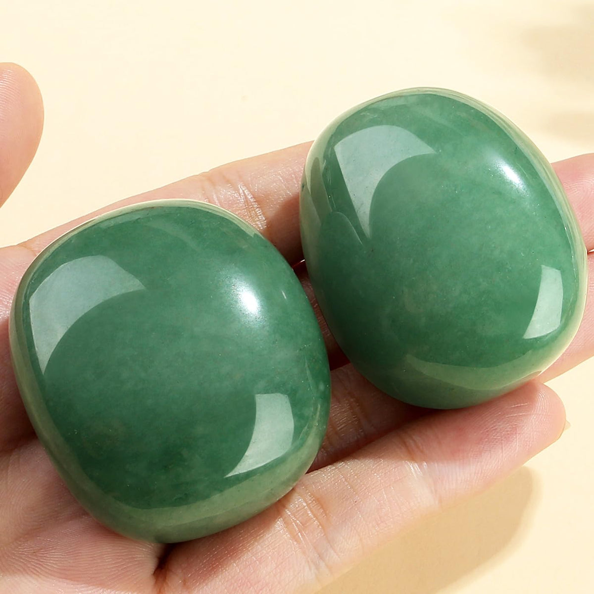 MAIBAOTA 1.6-2.0" Green Aventurine Crystal Large Aventurine Crystals Reiki Green Crystal Natural Tumbled Polished Stones for Energy Witchcraft Therapy Meditation DIY Crystals for Protection