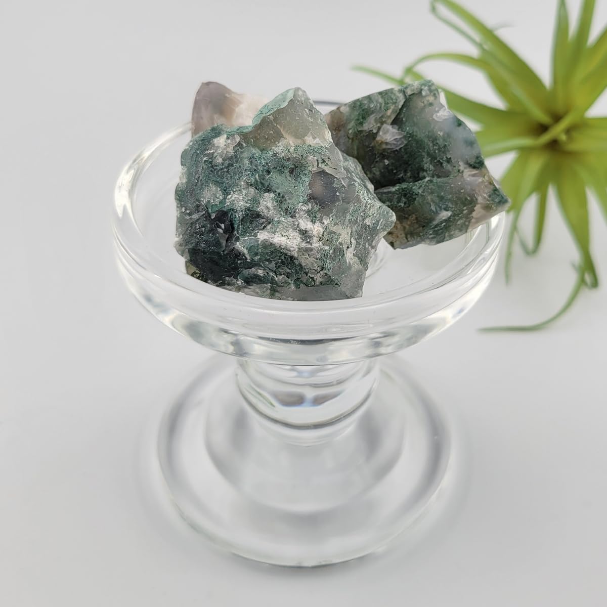 3-5Pcs Natural Raw Crystals 1''-2'' Rough Stones Rocks for Tumbling Polishing Cabbing Gemstones Crystals and Healing Stones for Wicca Reiki,Fountian Rocks for Decorations (Moss Agate)