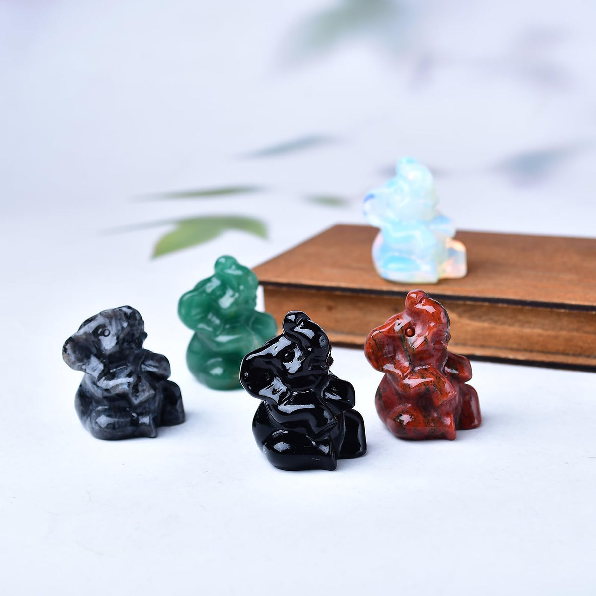 WUYOUSHI Green Aventurine Elephant Decor Figurine Crystals and Healing Stones Elephant Statue Polished Pocket Gemstones Bedroom Office Desk Home Decoration A Lucky Decoration