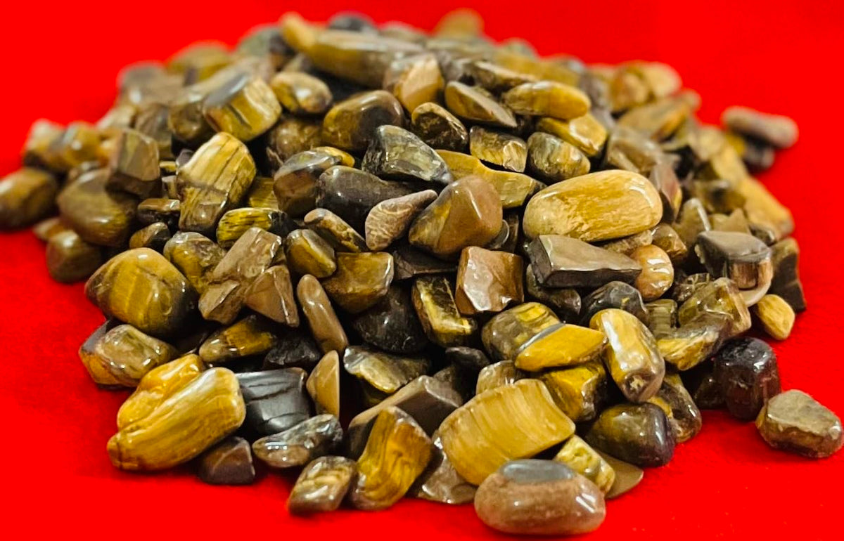 Indian Consigners Natural Crushed Polished Tumbled Gem Stone Chips, Decoration & Healing Crystals (Tiger Eye)