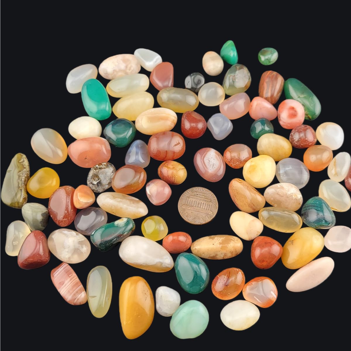 1,000 Carats Mixed Agates Handpicked Tumbled Stones Crystals Chips 0.4''-0.6'' Bulk Pocket Stones for Healing, Reiki, Meditation, Witchcraft and Home Decorations (Mixed Agate)