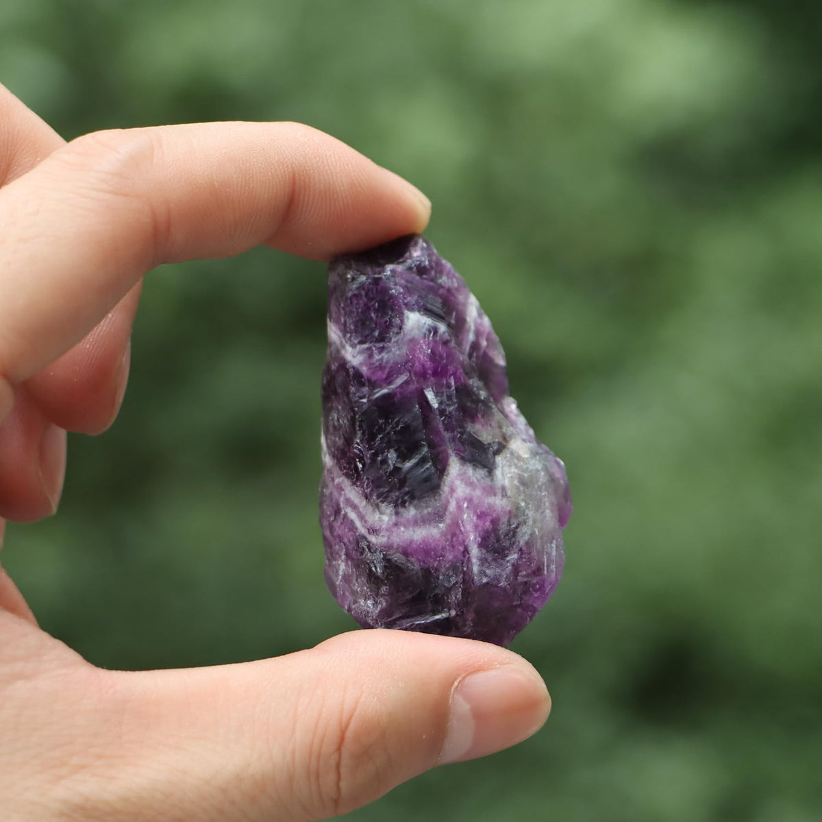 Amethyst 1lb Natural Rough Stones Crystal Large Raw Amethyst Crystals Bulk Healing Gemstones for for Cabbing, Tumbling, Cutting, Lapidary, Polishing, Reiki Crytsal Healing