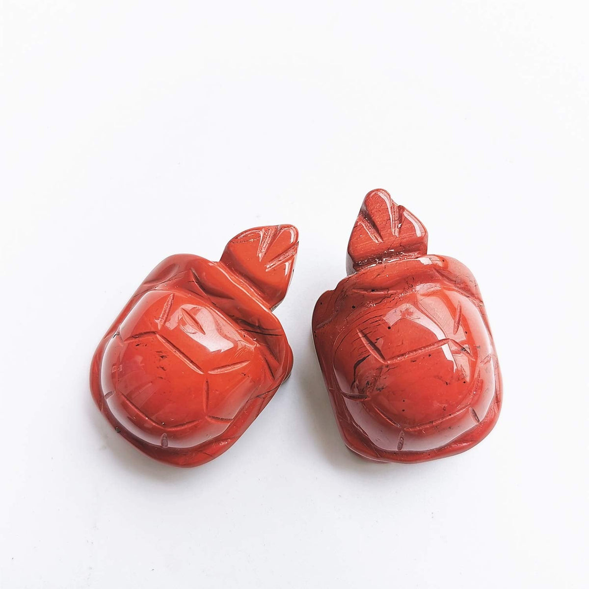 Gemgogo 2 Pcs Red Jasper Crystals and Healing Stones, Pocket Carved Tortoise Decor Animal Figurines 1.5 Inches Room Decor Gemstone