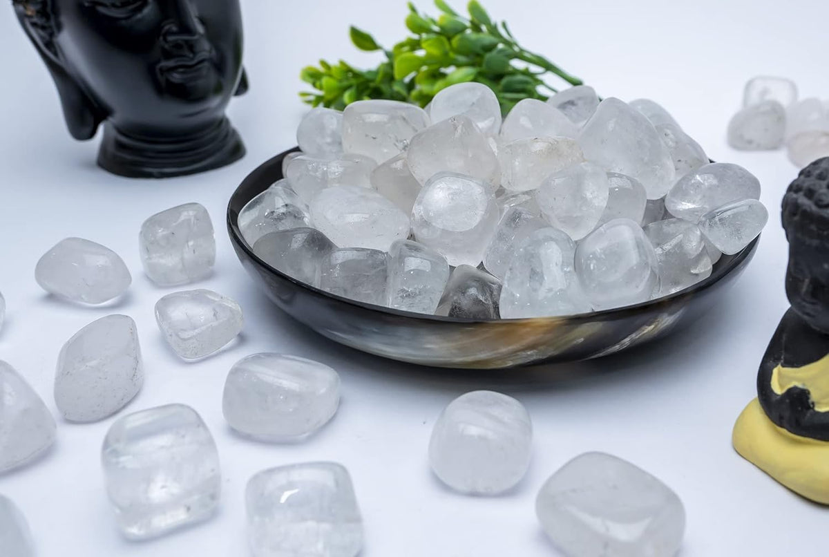 Crocon 1LB Clear Quartz Tumbled Stones and Crystals Bulk 2000+ Carats Natural Crystal Kit for Reiki Healing Crystal Polished, Tumble Stones, Chakra Balancing, Reiki Gift Home Decor Size : 20-25 mm