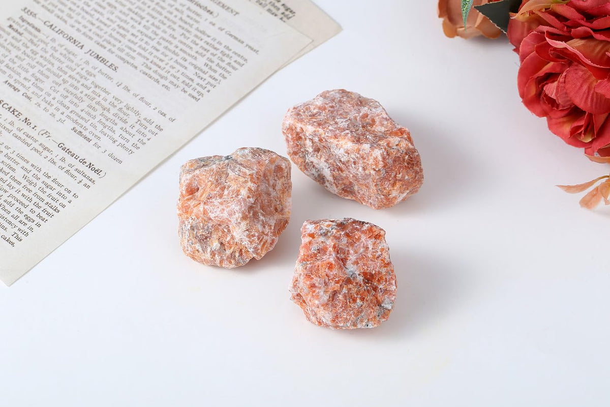 XIANNVXI Sunstone 1.8-2.2" Large Raw Crystals and Healing Stones Natural Rough Crystal Rocks for Decor Gifts Tumbling Cabbing Polishing Fountain Rocks 1PCS