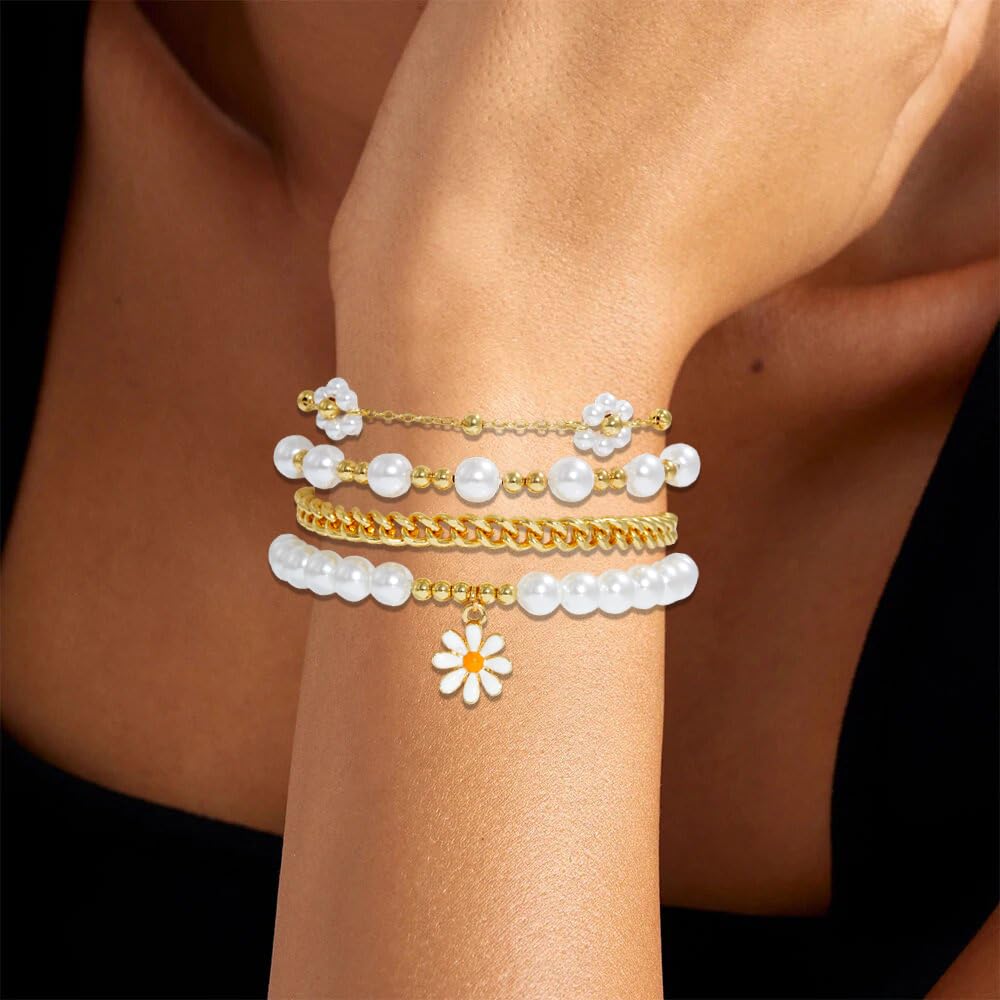 RISHEGAE White Daisy Bracelets for Women Stackable Gold Beads Bracelet Friendship Boho Summer Beach Heart Bracelets Stretch Heishi Beaded Jewelry Set