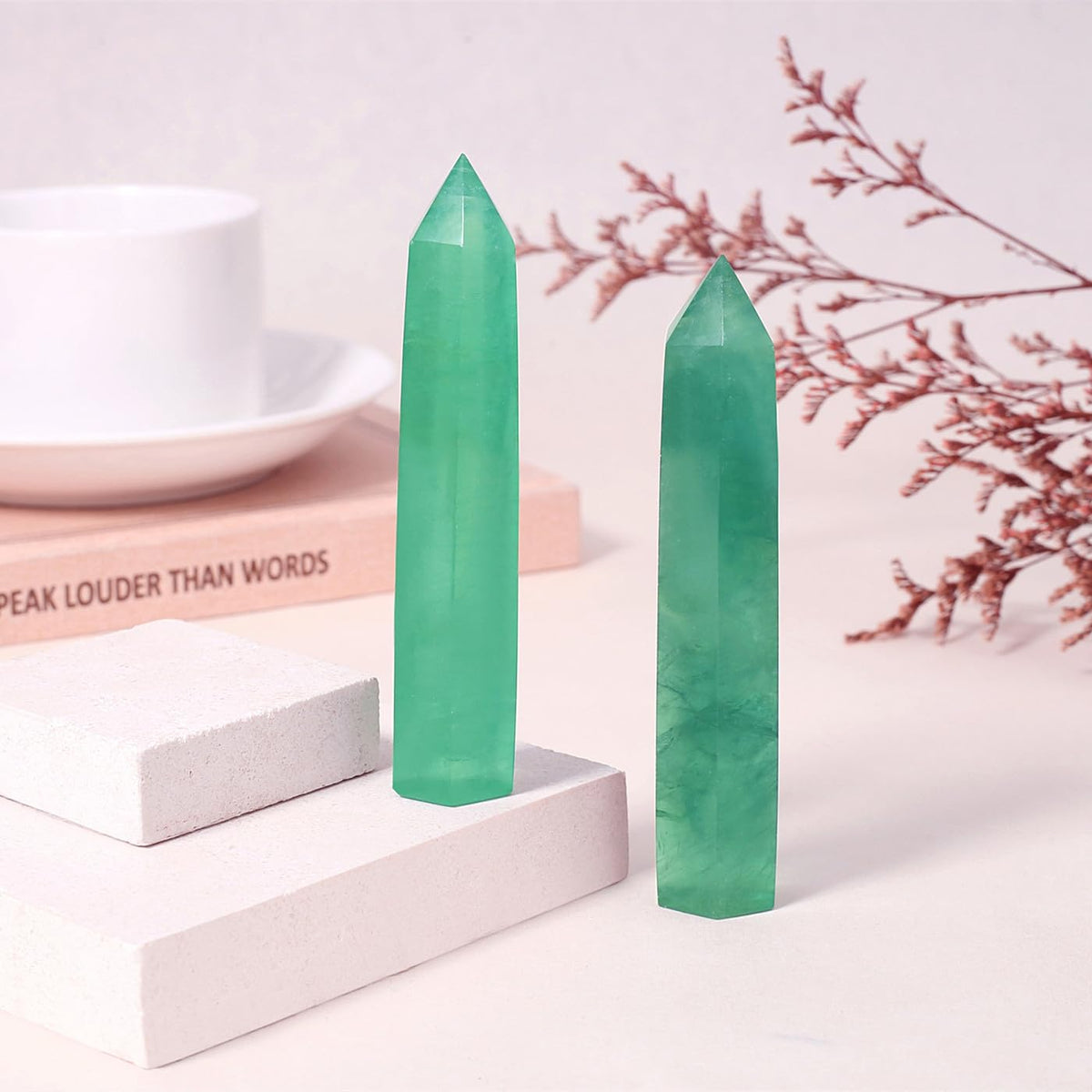 ZHIYUXI 3.7-4" Green Fluorite Crystals Wands Gemstones Crystal Tower 1 Pc Hexagonal Pointed Stone Large Crystals Reiki Energy Balancing Meditation Therapy Decoration Gifts