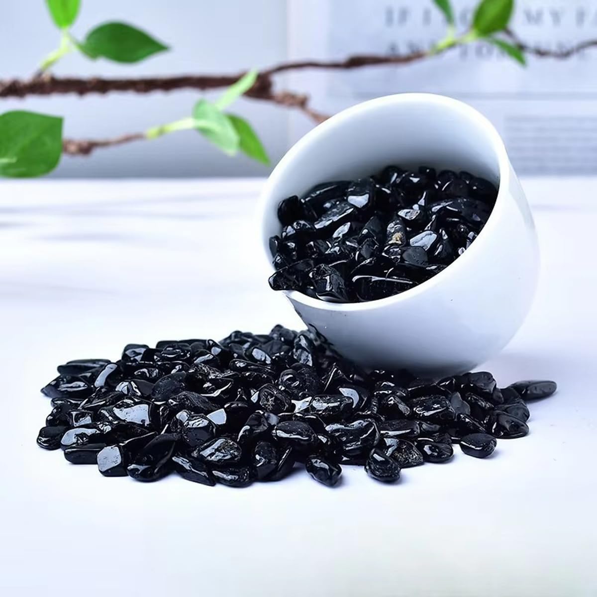 Erliway 100g Natural Black Tourmaline Tumbled Chips Stones,7-9mm Polished Healing Crystal Chips, Irregular Shaped Healing Crushed Crystal Stone, Healing Reiki Crystal Jewelry Making Home Decor