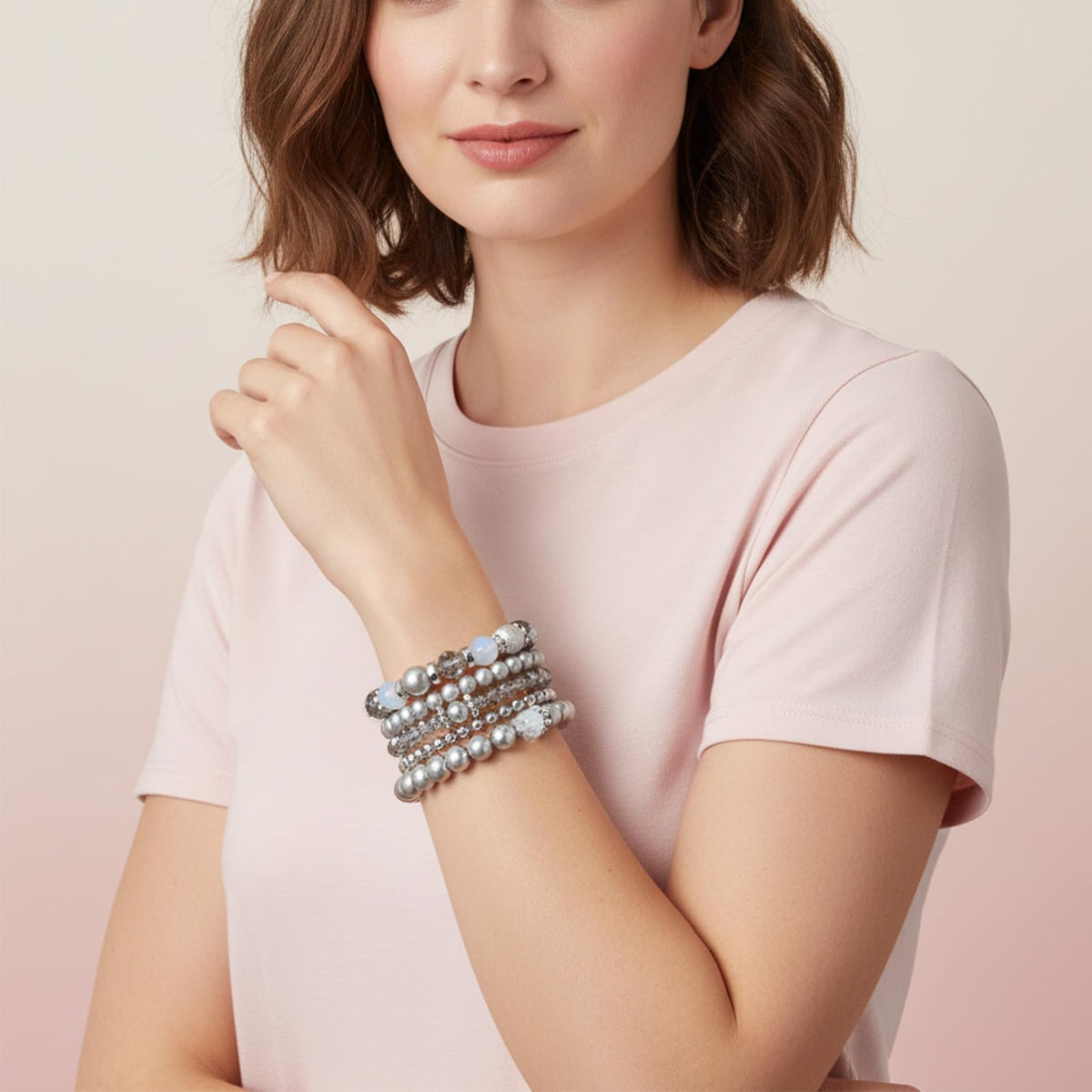 Heclia Beaded Stretch Bracelets Silver Stackable Crystal Beads Bracelets 5PCS Beaded Boho Stretch Bracelet Layering Crystal Stone Bead Bracelet Trendy Costume Jewelry Gifts for Women