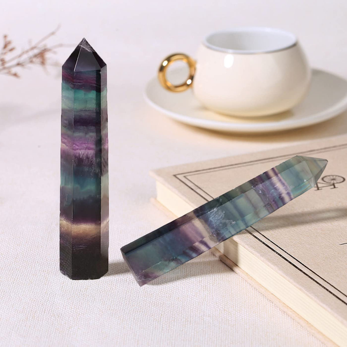 ZHIYUXI 3.7-4" Fluorite Crystal Wand Healing Crystals Tower Gemstones Hexagonal Pointed Crystal Stone Large Crystals Reiki Fluorite Stone Energy Balancing Meditation Therapy Decoration 1 Pc