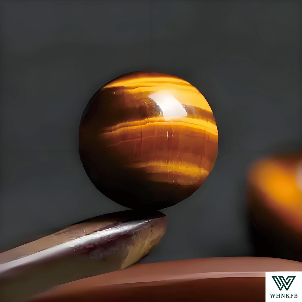 WHNKFB 8mm 50PCS Natural Yellow Tiger's Eye Round Beads, Smooth Polished Loose Gemstone Beads for Jewelry Making Craft - 4mm 6mm 8mm 10mm Options with Free Elastic Cord