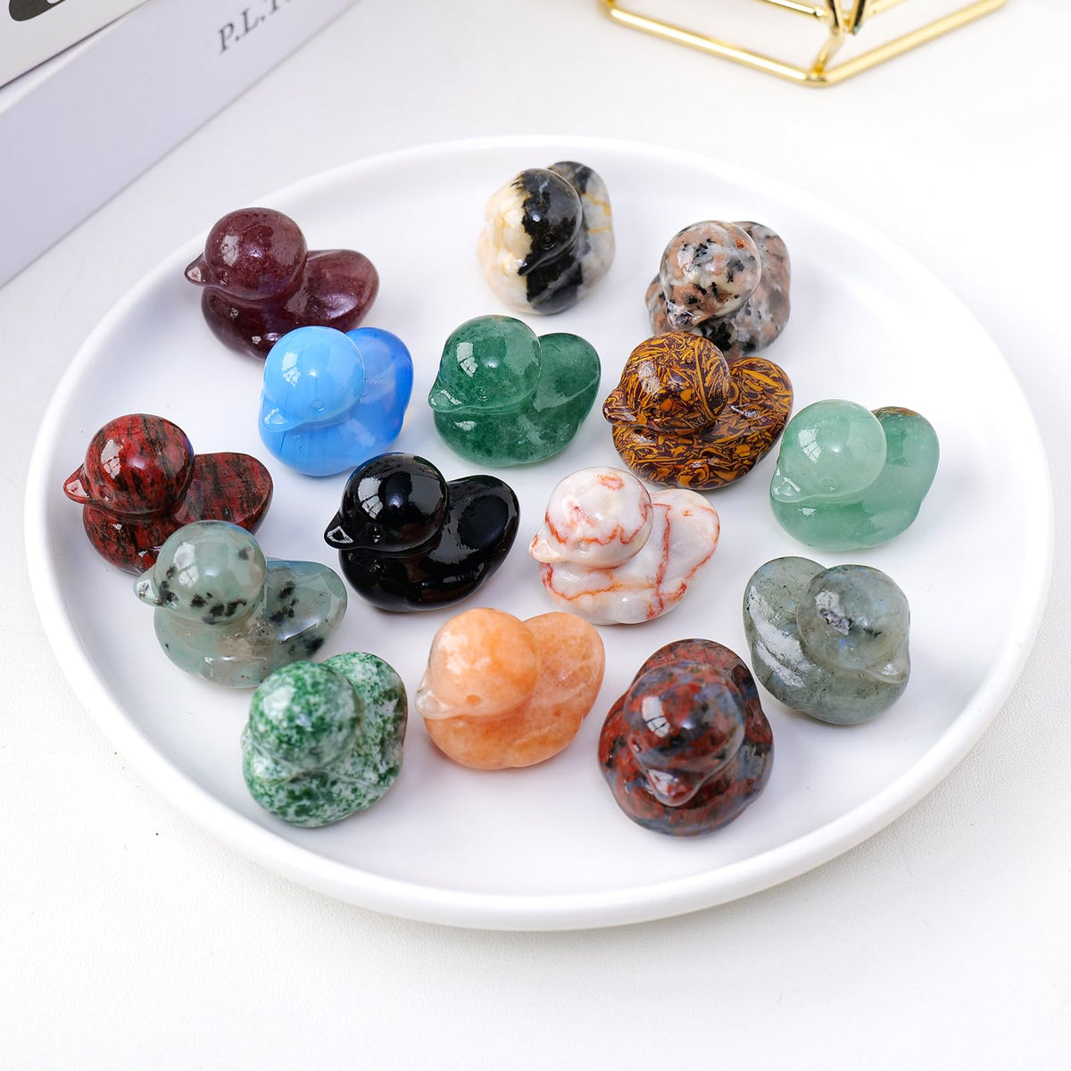 Runyangshi 1PCS Duck Figurine Statue Natural Crystal Green Aventurine Duck 1.18" Healing Crystal Stone Hand Carved Lucky Duckling Sculpture Home Desk Office Decoration Duck Lover Gift