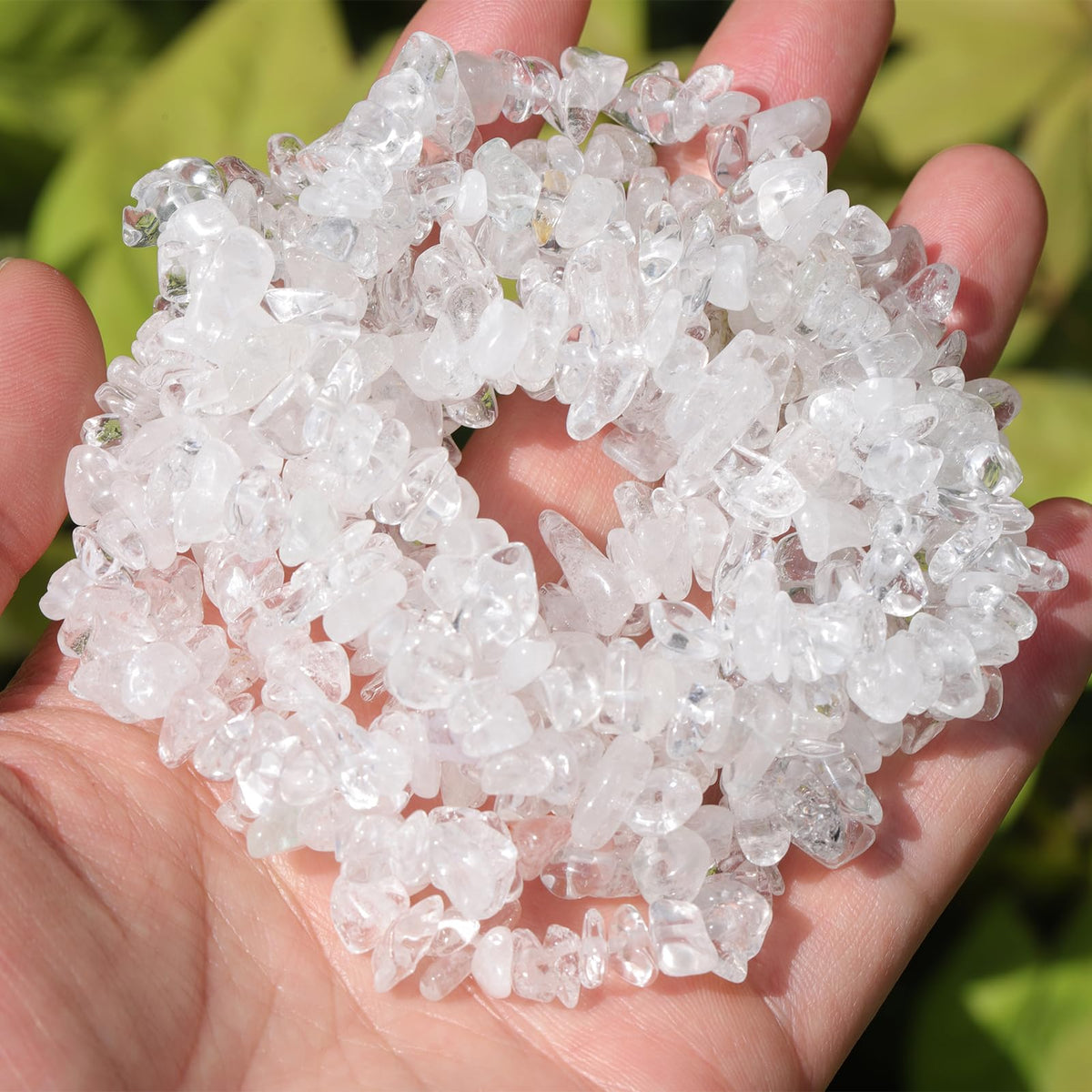 400pcs Natural Chip Stone Beads for Jewelry Making Clear Quartz 5-8mm Irregular Gemstones Healing Crystal Loose Rocks Bead Hole Drilled for Ring Earrings Necklace Bracelet Making DIY Art Crafts