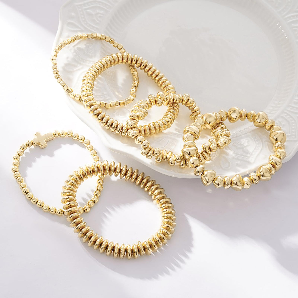 GOOJIDS Surfer Heishi Clay Bead Bracelets for Women Bohemian Stackable Gold Plated Beaded Stretch Bracelets Elastic Layering Friendship Bracelets Set Boho Jewelry