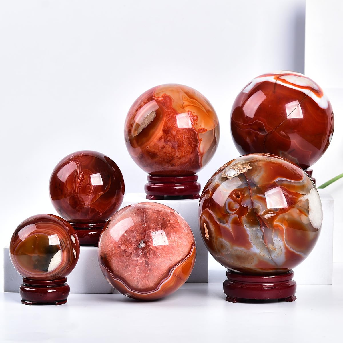 JIC Gem 2.7-3.1 inch(70-80mm) Large Red Agate Crystal Ball Round Healing Crystals Decorative Sphere with Wooden Stand Meditation Witchcraft Home Decor