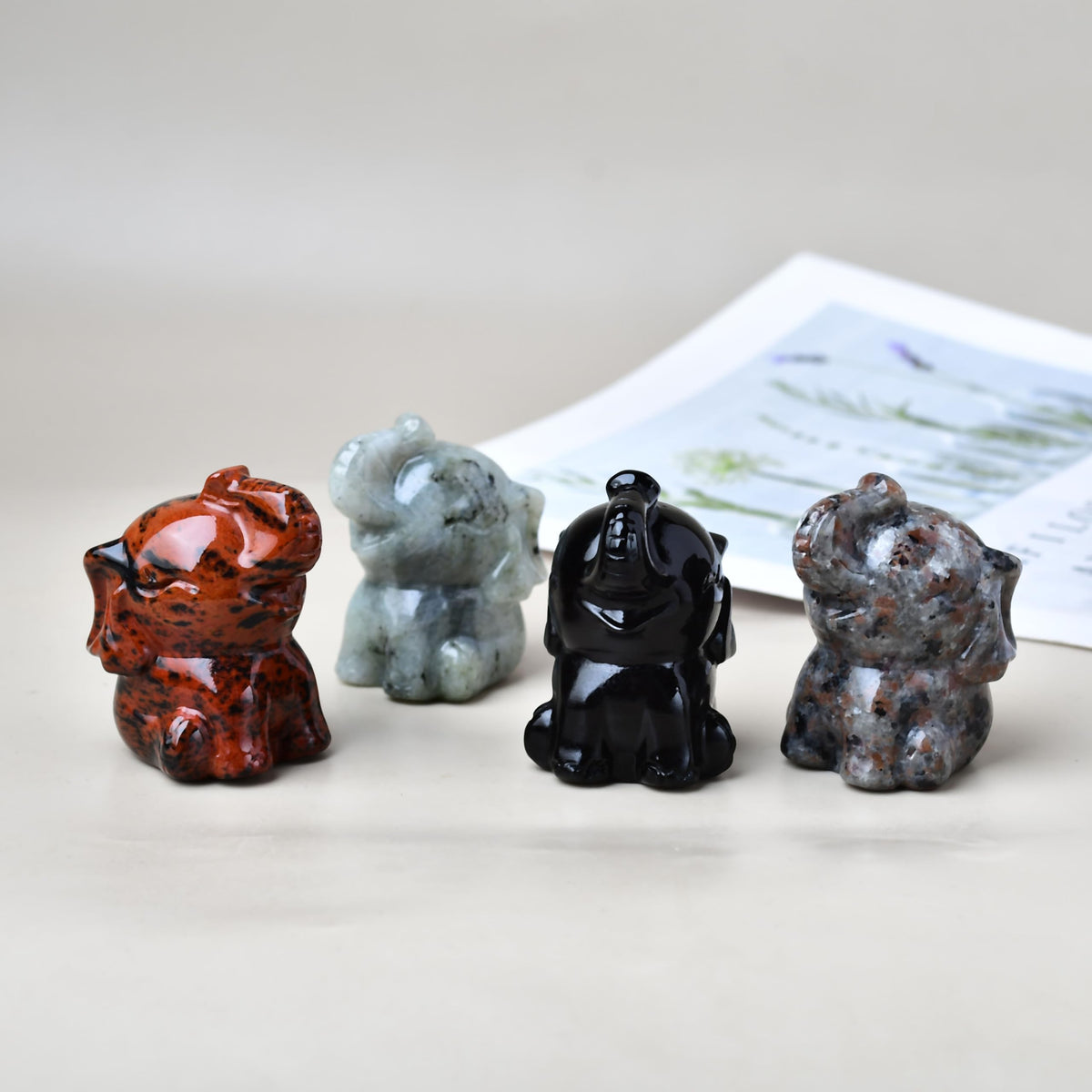 DZJXBZhu Red Obsidian Elephant Crystal Statue 2.0“ Healing Crstal Meditation Pocket Figurine Statue Gemston Hand Carved Polished Home Room Office Desk Decoration Gift Collect Gift for Woman