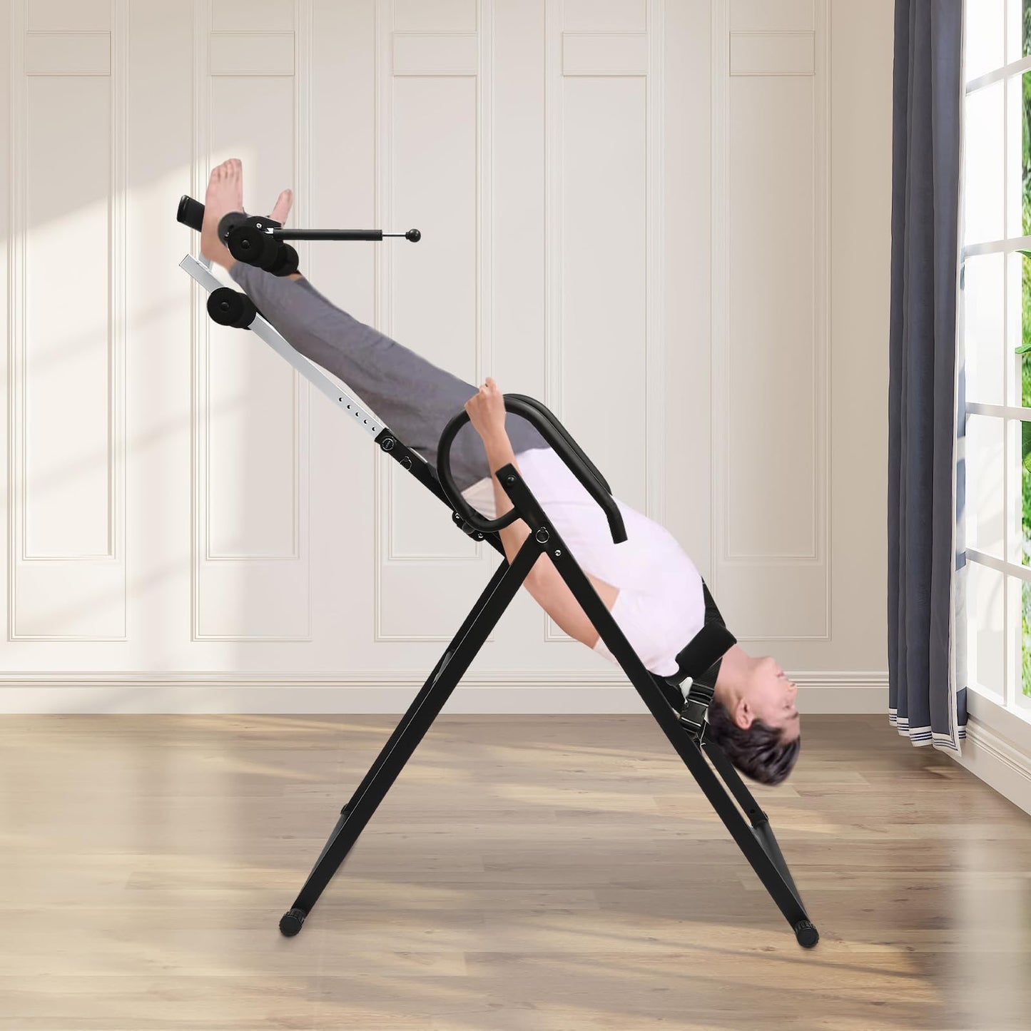 SEANESZTI Heavy Duty Inversion Table, 330 lbs Capacity Strength Training Inversion Equipment, Back Stretcher Inversion Table for Back Pain Therapy Training with Safe Belt & Comfortable Ankle Holders
