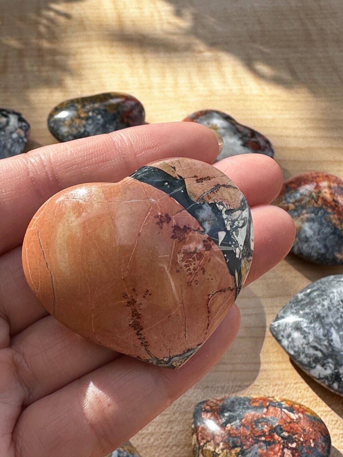 Maligano Gemstone Hearts, Polished Maligano Puffy Hearts, Maligano Crystal Palm Stone, Maligano Healing Crystal Hearts (1 Heart)