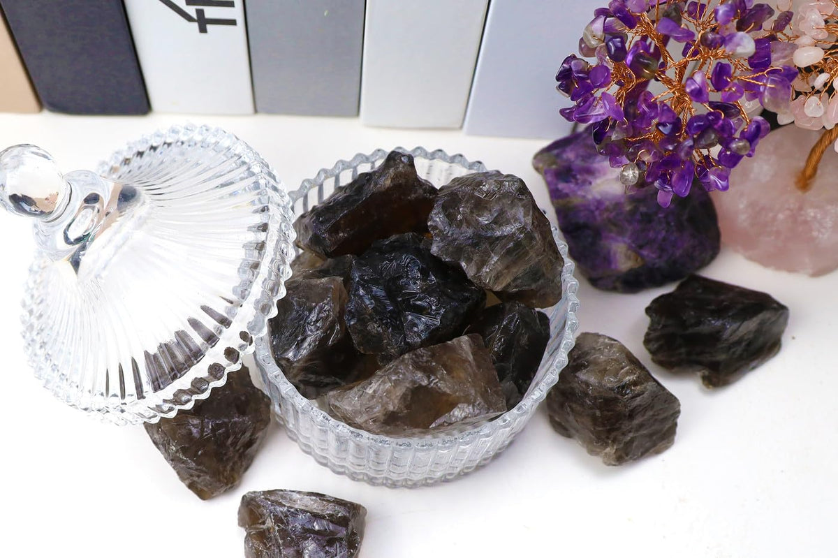 QINJIEJIE Smoky Quartz Crystals Raw Stones Natural Rough Gemstones Rocks Bulk Large 0.8-1.2" Healing Gems Reiki Fountain Rock for Tumbling Cabbing Polishing Wire Wrapping Wicca Decor 0.9 lbs