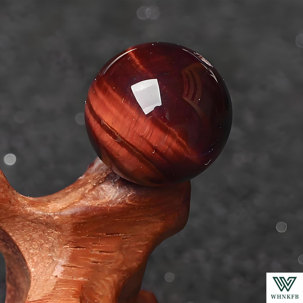 WHNKFB 10mm 50PCS Natural Red Tiger's Eye Round Beads, Smooth Polished Loose Gemstone Beads for Jewelry Making Craft - 4mm 6mm 8mm 10mm Options with Free Elastic Cord