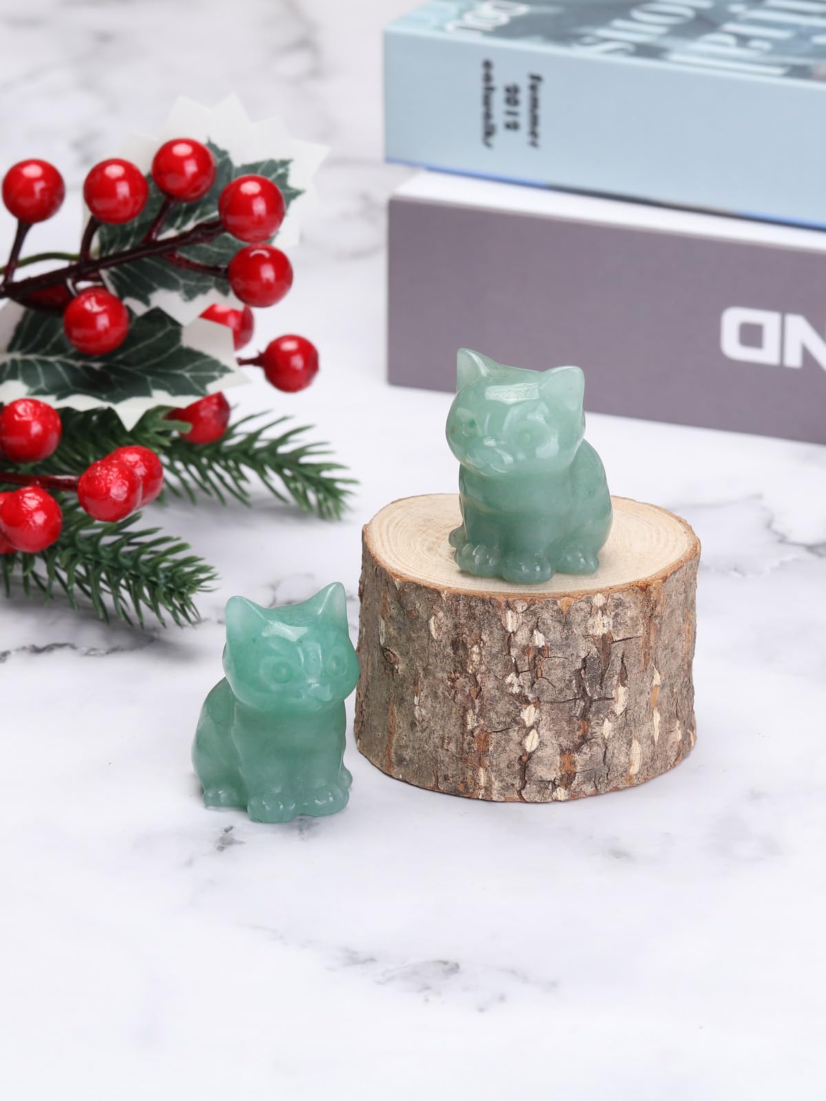 CrystalTears Green Aventurine Crystal Cat Figurine Carved Healing Crystal Gemstone Cat Lucky Cute Stone Cat Statue for Home Office Desk Meditation Decor Crystal Gifts for Women Men Cat Lover Christmas