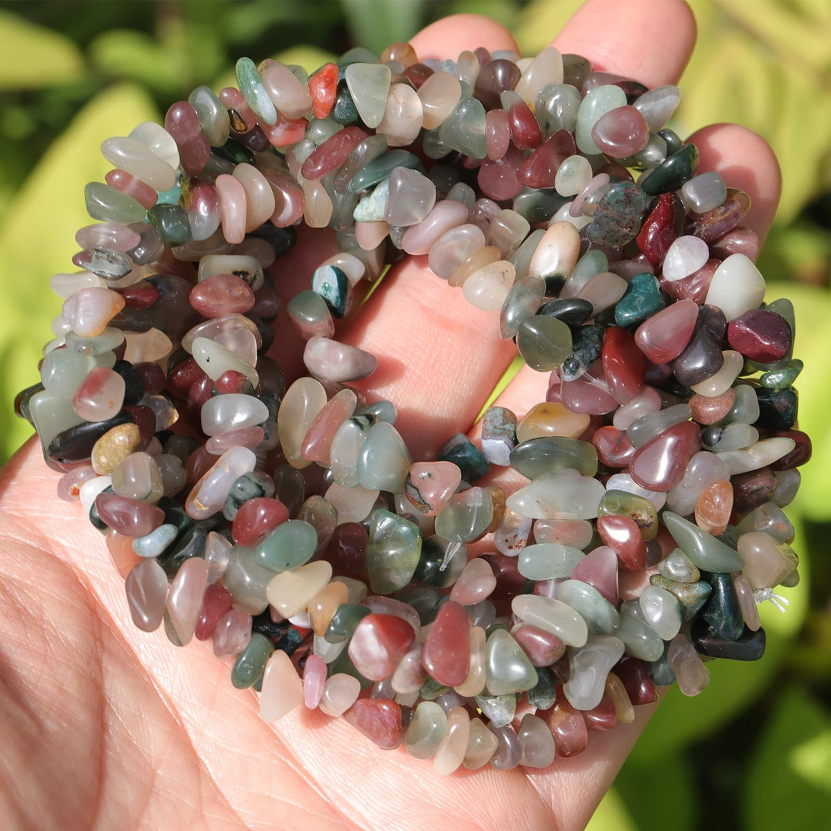 400pcs Natural Chip Stone Beads for Jewelry Making Purple Green Agate 5-8mm Irregular Gemstones Healing Crystal Loose Rocks Bead Hole Drilled for Bracelet Making DIY Art Crafts