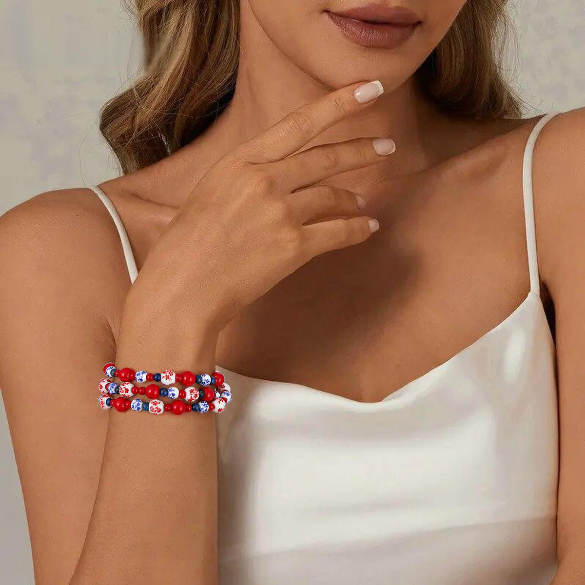 Dainty Bow Charm Beads Bracelet for Women Blue And White Vintage Ceramics Flower Bracelet Handmade Stretch Cute Beaded Romantic stackable Jewelry Gifts