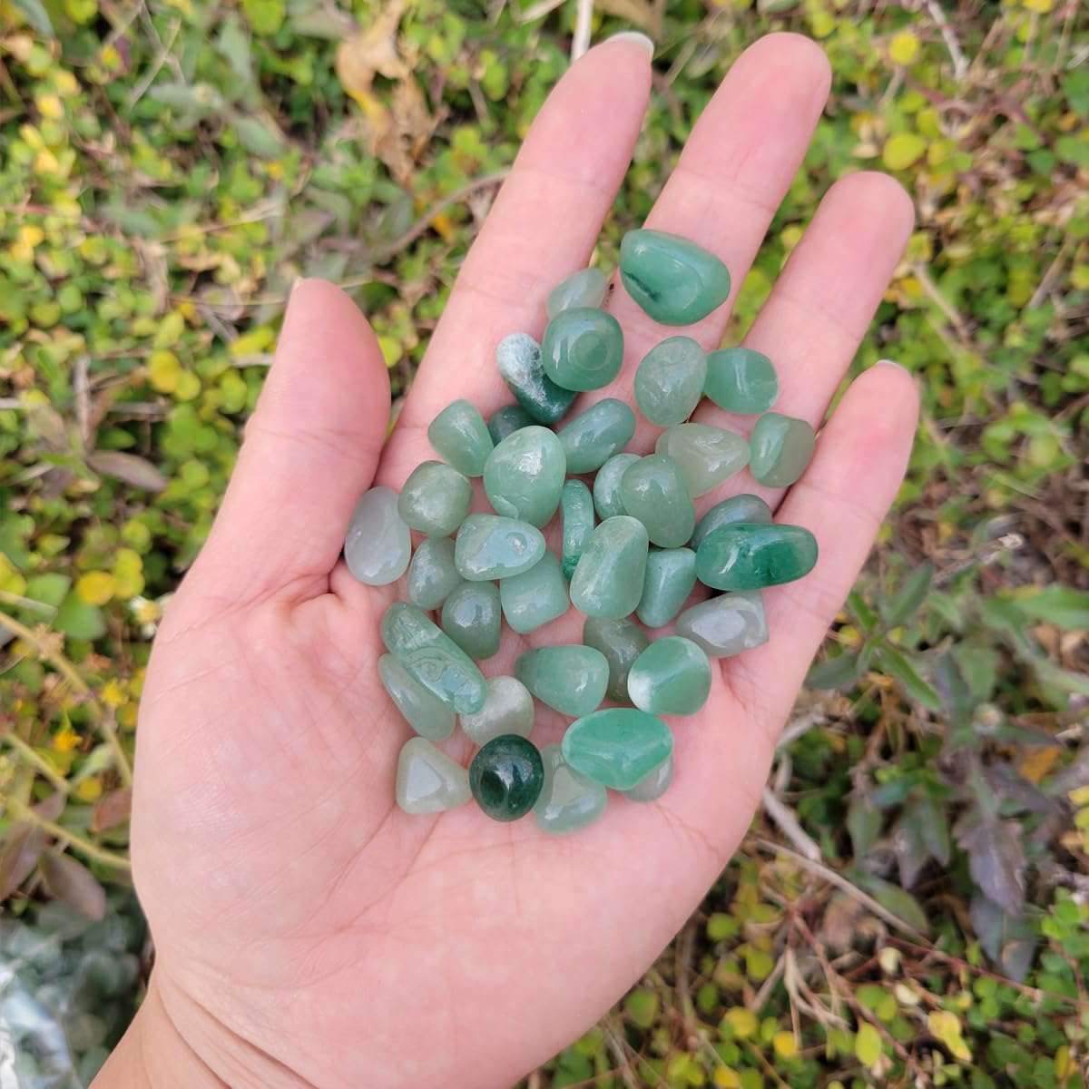 1,000 Carats Green Aventurine Handpicked Tumbled Stones Crystals Chips 0.2''-0.5'' Bulk Pocket Stones for Healing, Reiki, Meditation, Witchcraft and Home Decorations (Green Aventurine)