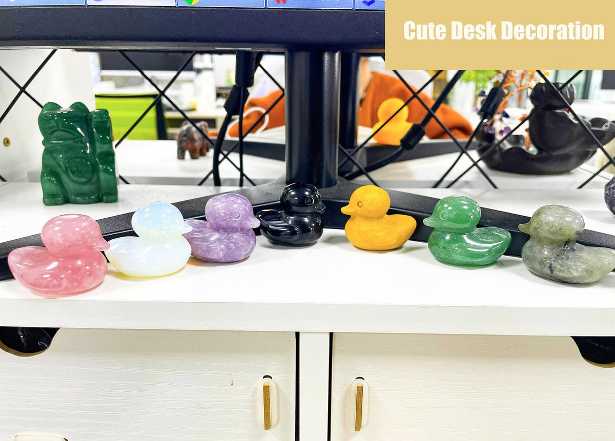 DUQGUHO Duck Figurine Statue Funny Deocr Gifts Green Aventurine Crystals Stones Lucky Duck Collectible Gifts Home Desk Office for Mom 1PC