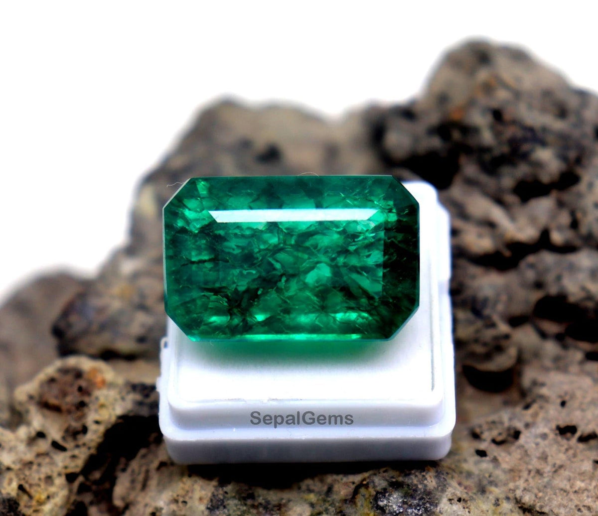 24CT Natural Green Emerald Gemstone - Emerald Cut Certified Loose Stone - Unheated, Untreated Natural Gems for Pendants, Engagement Rings, and Fine Jewelry Designs
