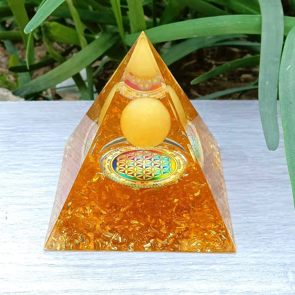 ycyingcheng Moonstone Crystal Orgone Pyramid Ogan Crystal Energy Tower, Nature Reiki Chakra Crushed Stone Jewelry, Crystal Pyramid for Home Decor (Crystal Pyramid-10)