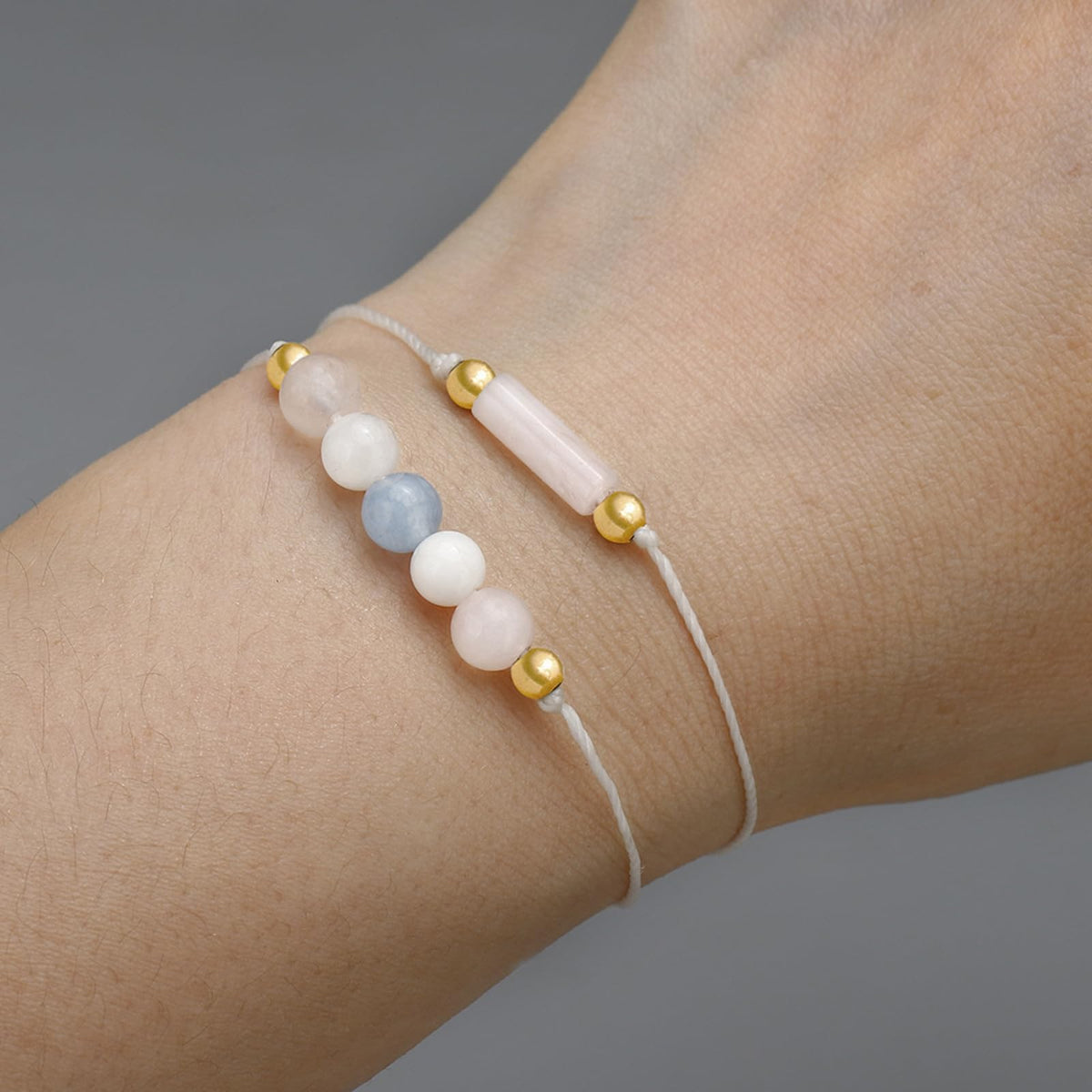 IQIC Handmade Fertility & Pregnancy Bracelet with Natural Rose Quartz, Aquamarine & Moonstone, Healing Crystal Bracelet for Pregnant Women, Comes with Blessing Card for Safe Delivery & New Beginnings